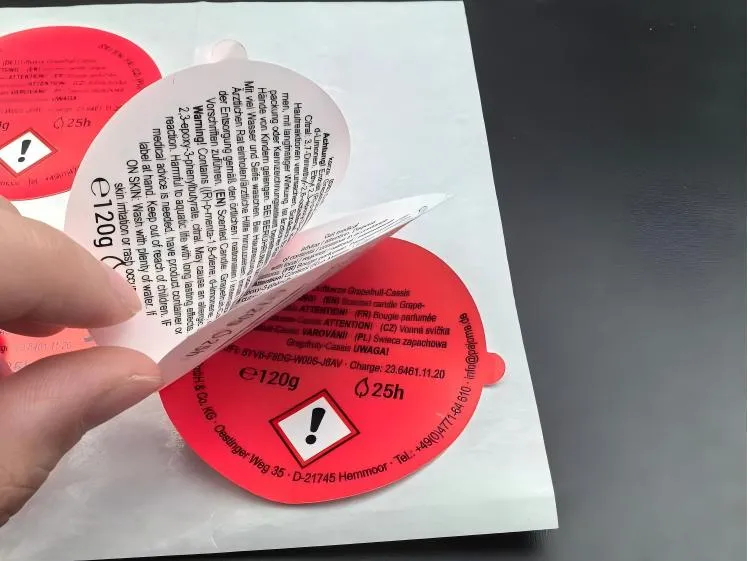 ポーランドの顧客が多層ラベルの梱包と出荷を注文