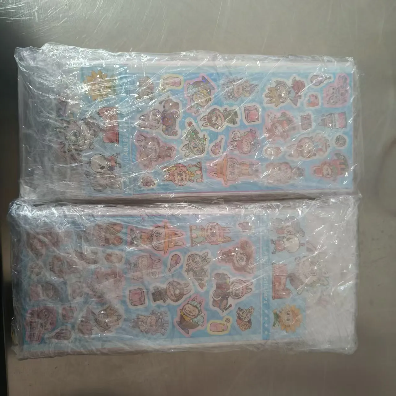 同社は先週、新しいダイカットキッズステッカーを出荷した