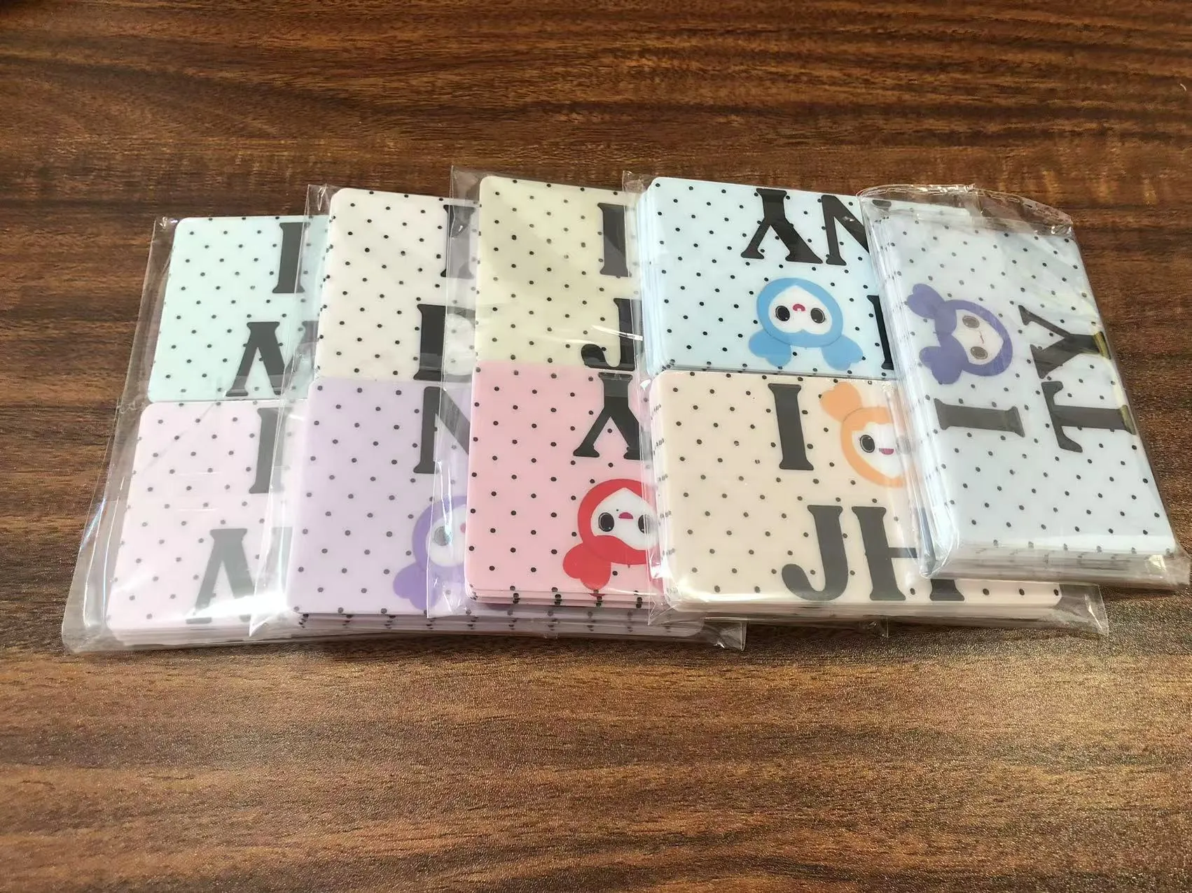 JOJO Pack、クレジットカードカバーステッカーを米国の顧客に発送