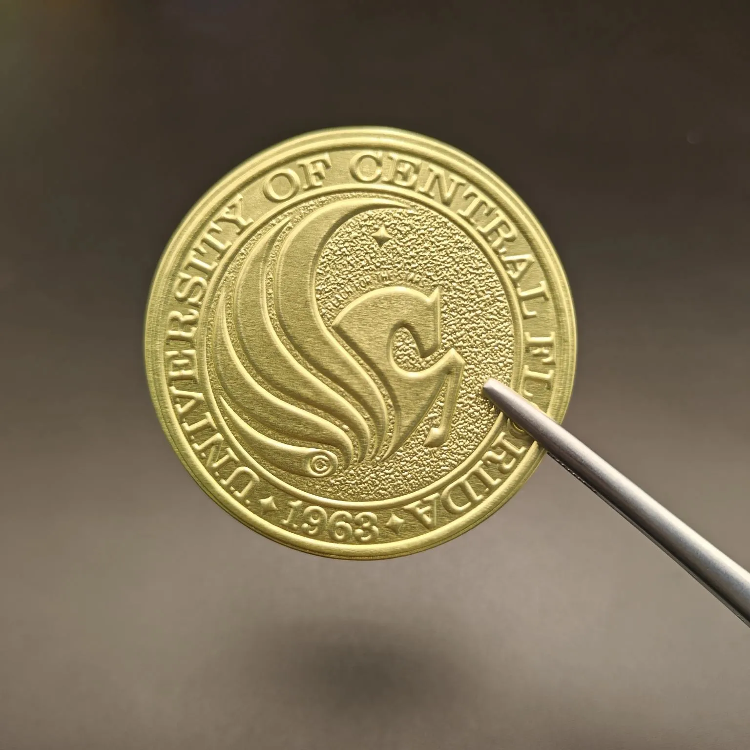 ワインのラベルがあなたのボトルを無視できなくなるのはなぜですか?